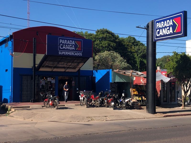 PARADA CANGA SUPERMERCADOS RETAIL CORRIENTES EQUIPAMIENTO