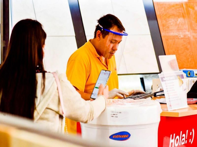 FAMILIA BERCOMAT RETAIL LOCALES COMERCIALES TECNOLOGIA