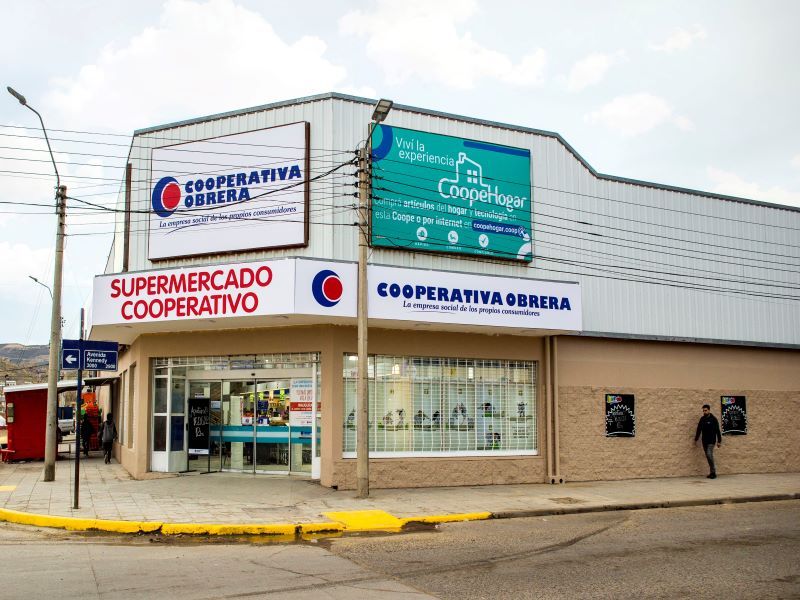 COOPERATIVA OBRERA RETAIL SUPERMERCADOS EQUIPAMIENTO LOCALES COMERCIALES