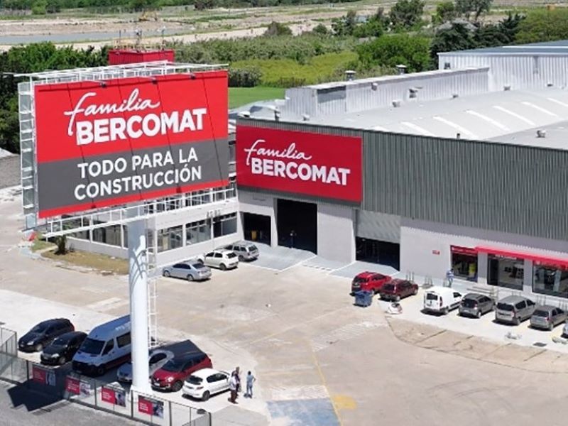 FAMILIA BERCOMAT, RETAIL, LOCALES COMERCIALES