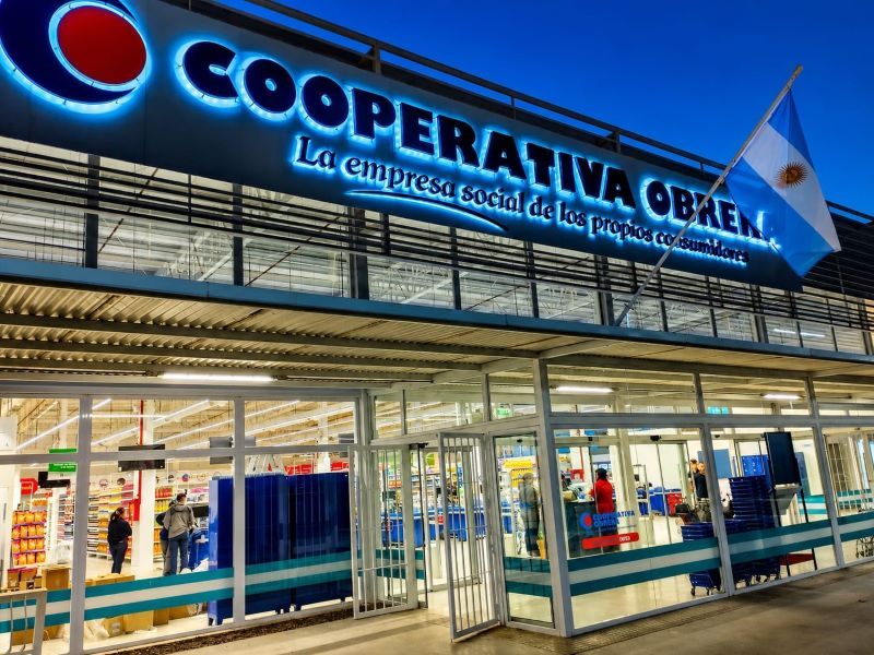 COOPERATIVA OBRERA, LA COOPE, RETAIL, SUPERMERCADOS, CADENAS REGIONALES DEL INTERIOR, PLOTTIER