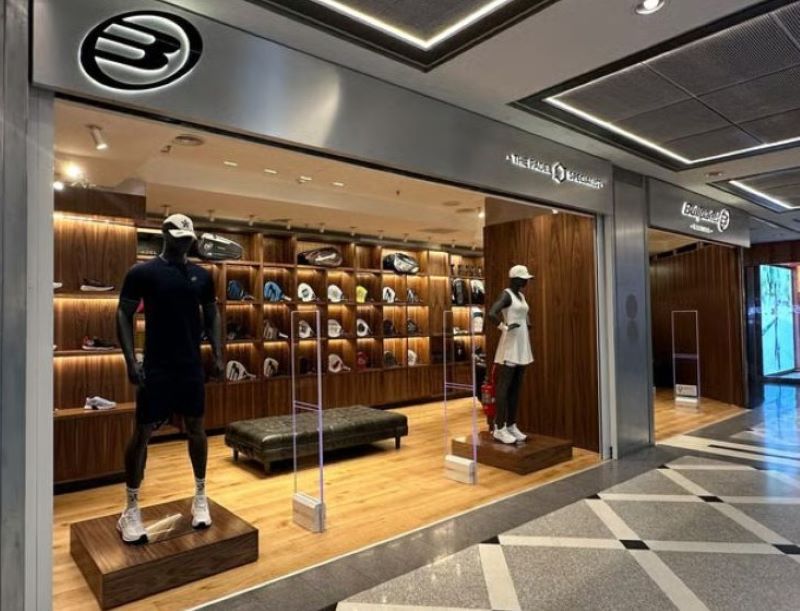 BULLPADEL, RETAIL, LOCALES COMERCIALES, DEPORTES, ALCORTA SHOPPING, BULLPADEL BOUTIQUE
