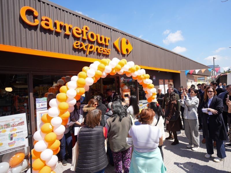 CARREFOUR, RETAIL, SUPERMERCADOS, CARREFOUR EXPRESS, LOCALES COMERCIALES, BARRIO MUGICA
